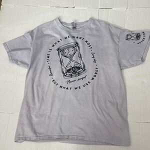 Gildan Light Gray Graphic tee large